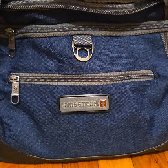 Swiss Tech Blue and Gray Men's Duffel Bag - Picture 5 of 11